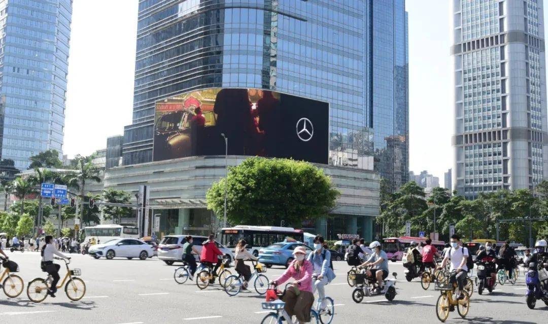 奔驰 x 巩俐：致敬时代，奔赴未来插图24