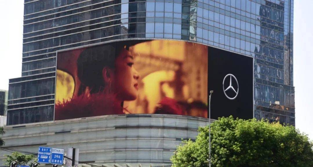 奔驰 x 巩俐：致敬时代，奔赴未来插图10